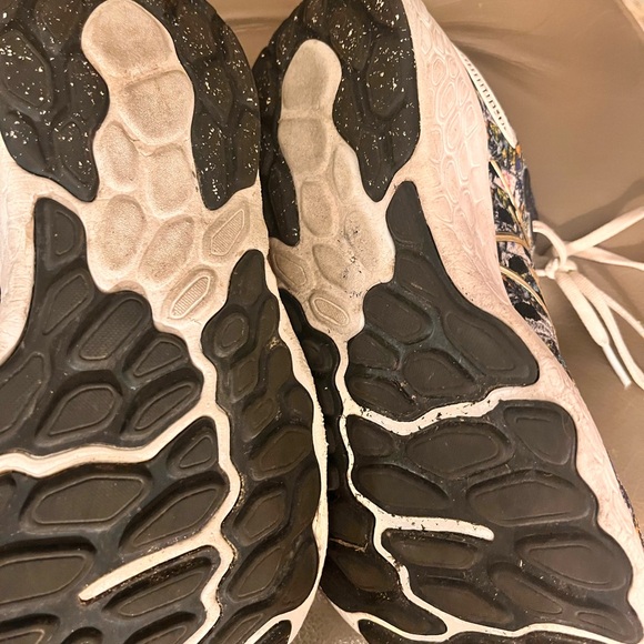 New Balance 1080 Men’s size 8.5 - Picture 2 of 2